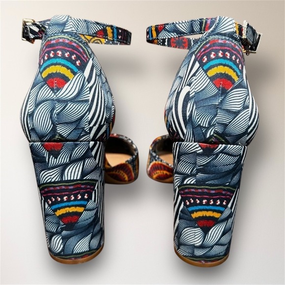 Gianni Bini Bronlynn 9M African Print Block Heel Ankle Strap Pumps Festival - Picture 6 of 9